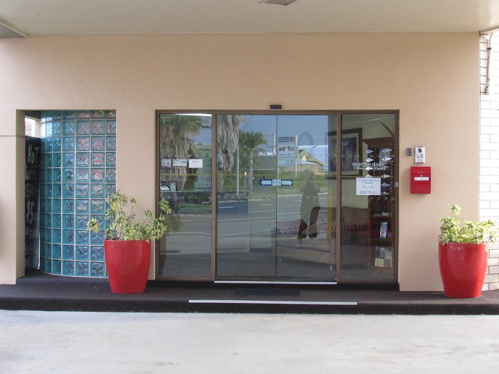 Sunpalms Motel Rockhampton Extérieur photo
