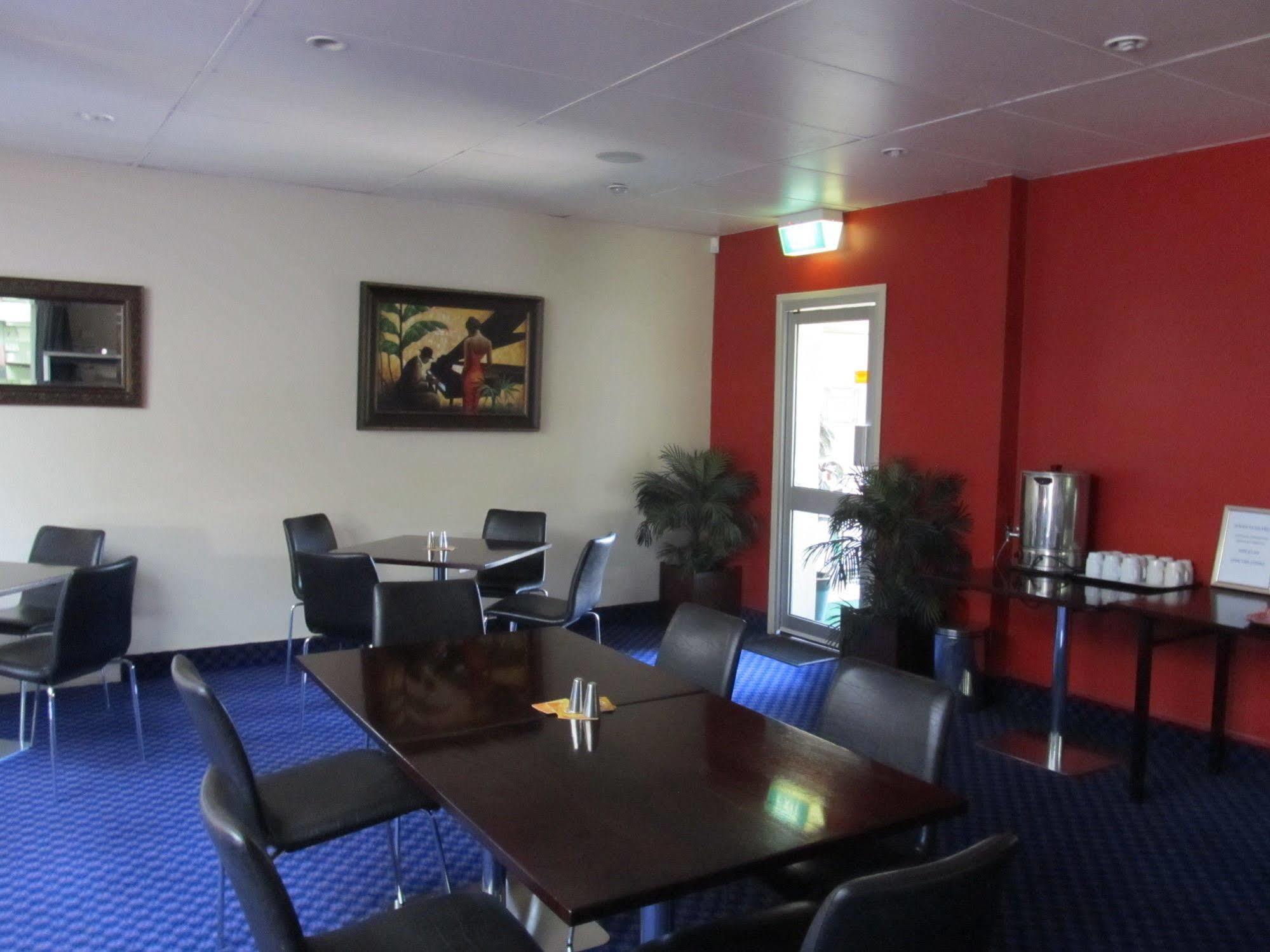 Sunpalms Motel Rockhampton Extérieur photo